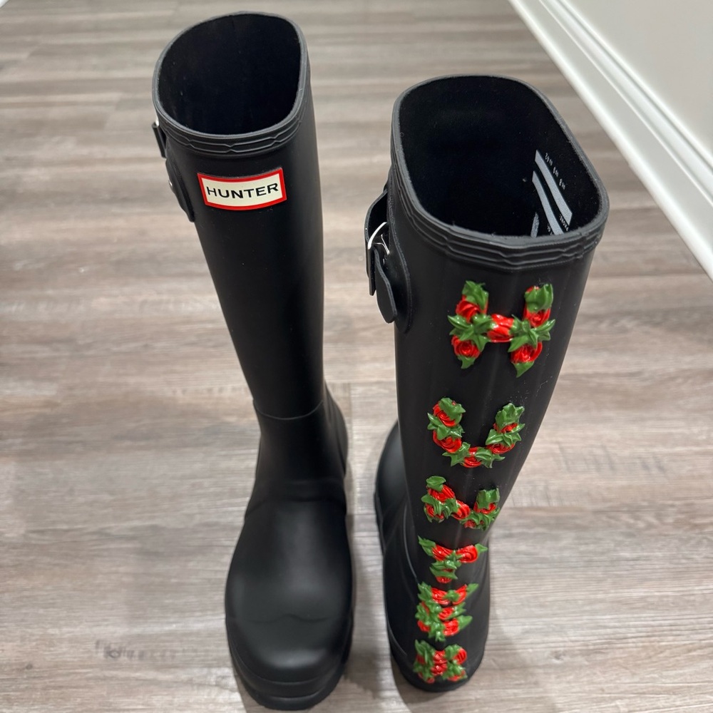 Hunter X Club Bum Boot Original Tall Black Rose Floral Logo Back Rain Boots - Picture 3 of 12